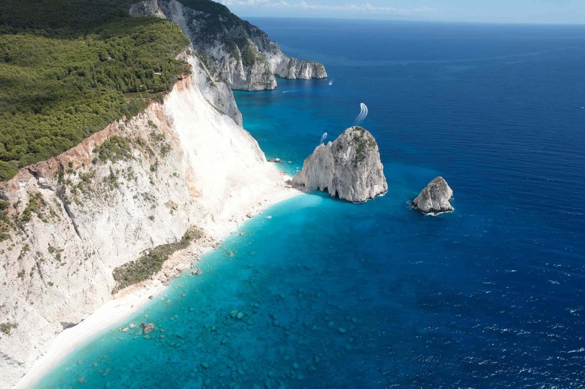 Private boat cruise Lefkada — Porto Katsiki white cliffs